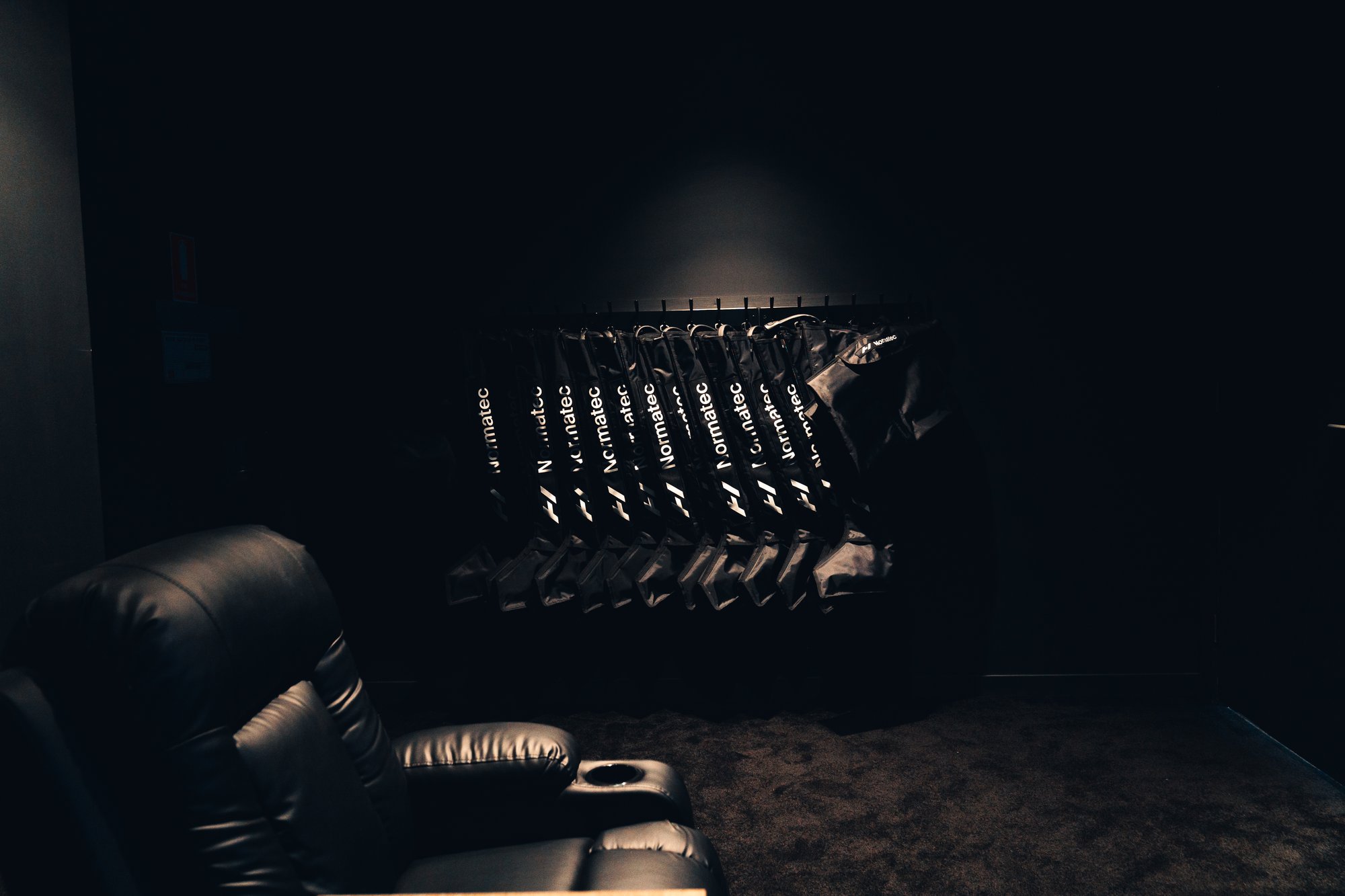 Compression Lounge